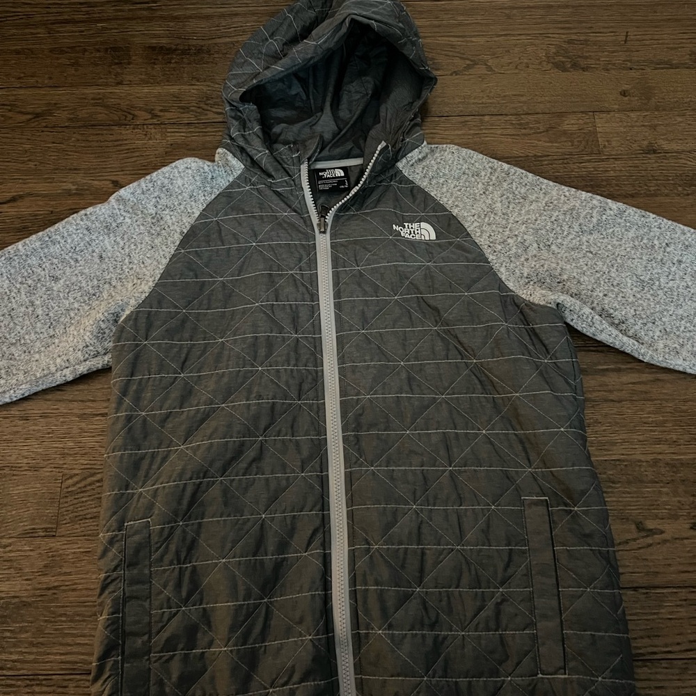 Boys L North Face Gray Quilted Jacket